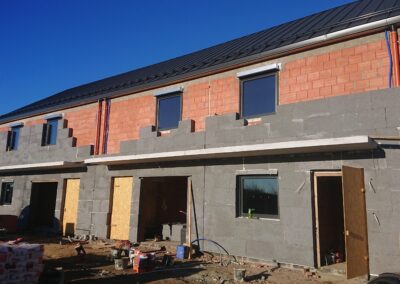 ocieplenie budynku od strony frontu - 19.12.2025